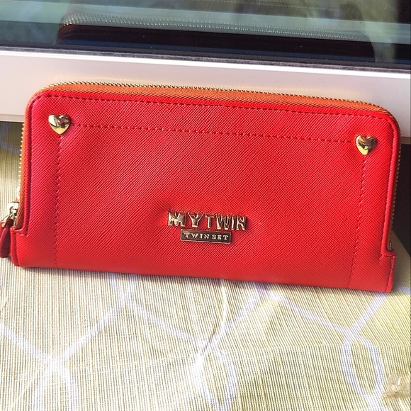 Wallet by My Twin Twinset - Picture 1 of 6